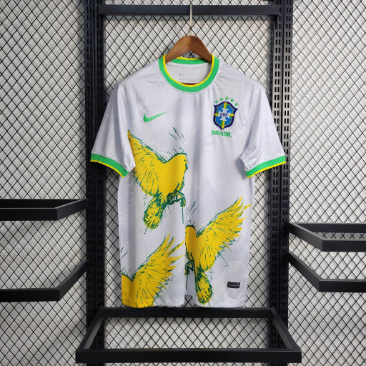 '- 22/23 Édition Spéciale Oiseau Jaune Du Brésil